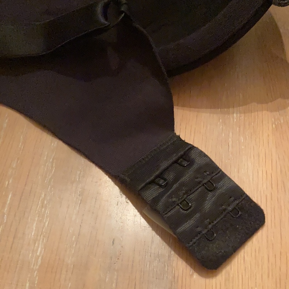 Bra black underwire 36d new - Picture 5 of 6